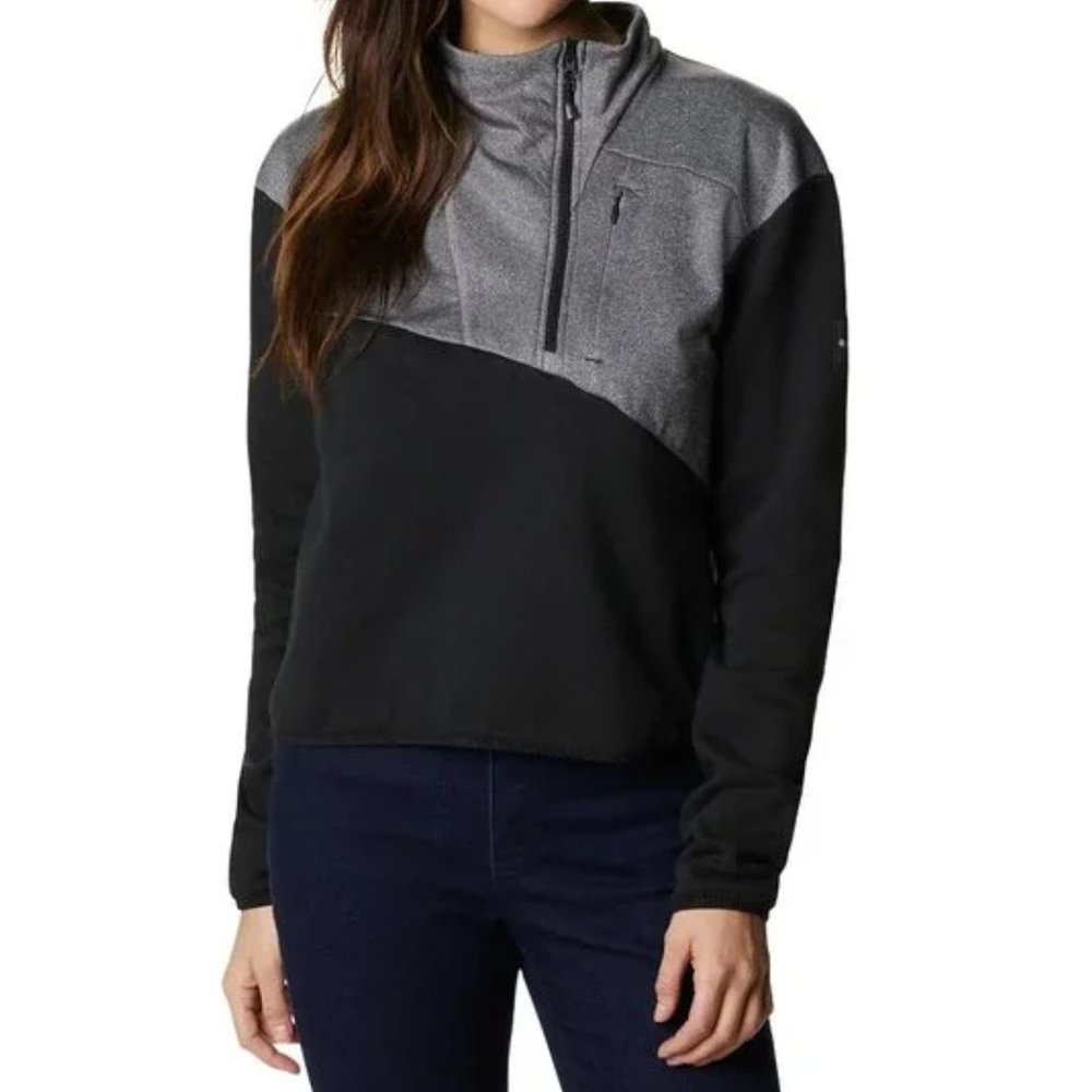 NWT Columbia Women’s Lodge Hybrid Pullover